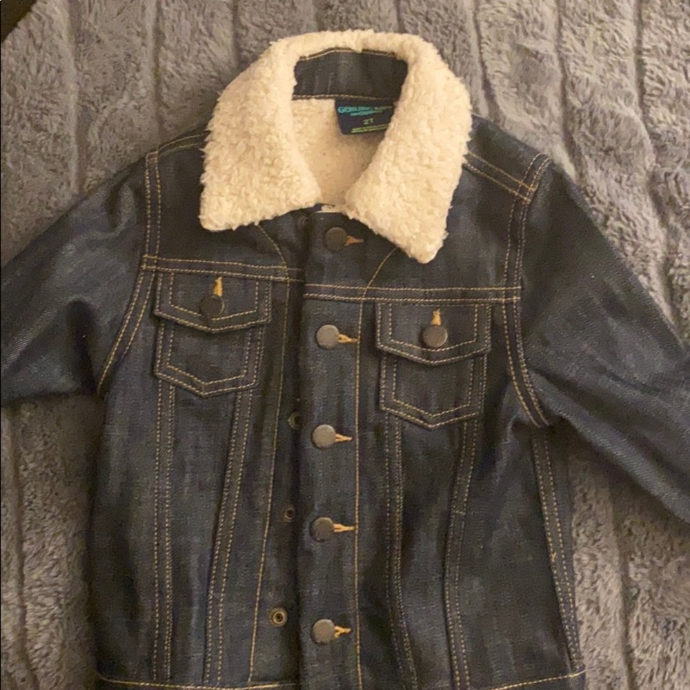Boy’s Denim Jacket with fur collar!